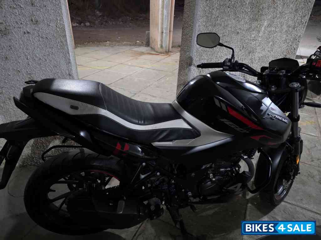 Black Hero Xtreme 160R 4V Connected 2.0