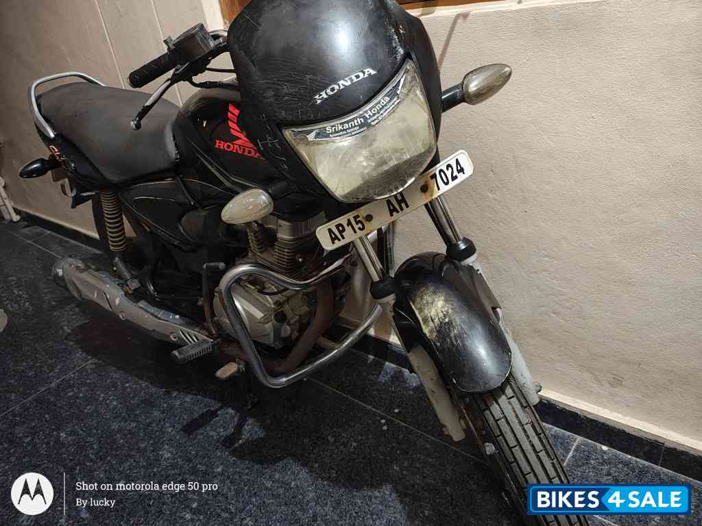 Black Honda Shine 125 Disc