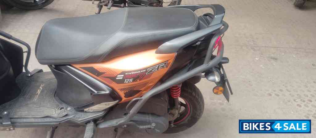 Yamaha Cygnus Ray ZR Street Rally