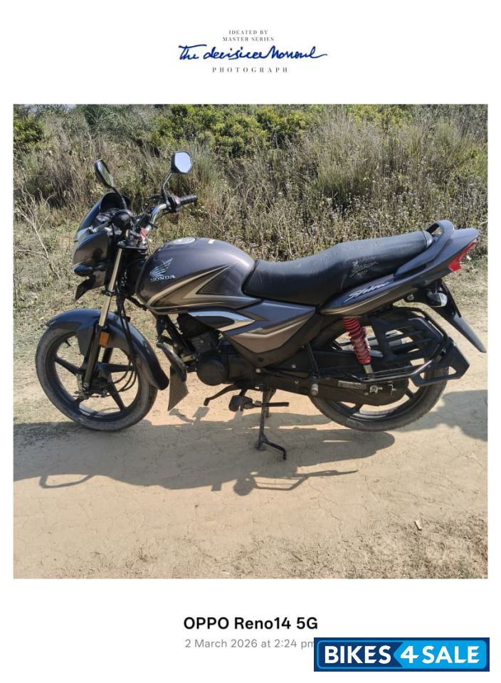 Grey Honda Shine 125 Drum