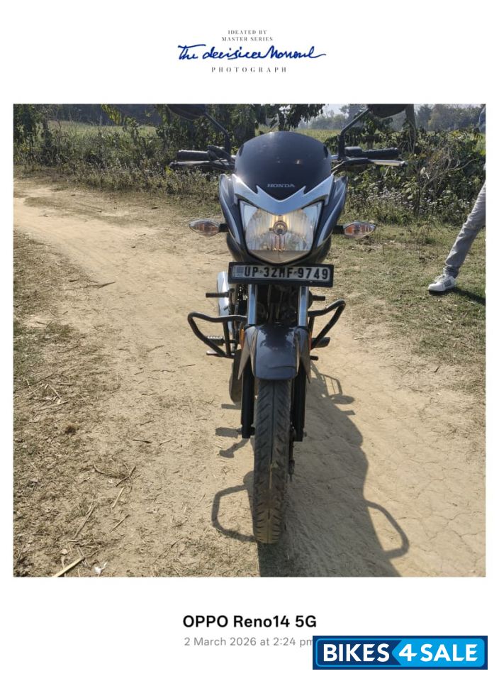 Grey Honda Shine 125 Drum