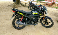 Black & Green Stripes Honda Livo Disc