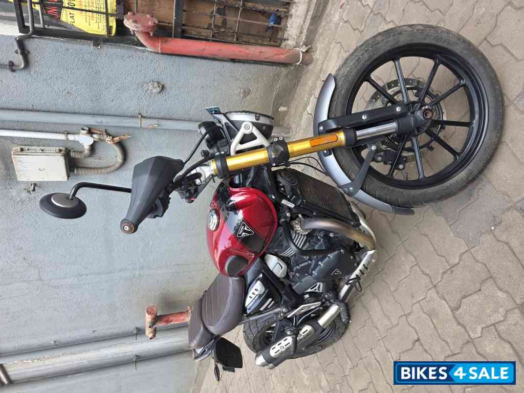 Triumph Scrambler 400 X