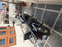 Black Bajaj Avenger Cruise 220