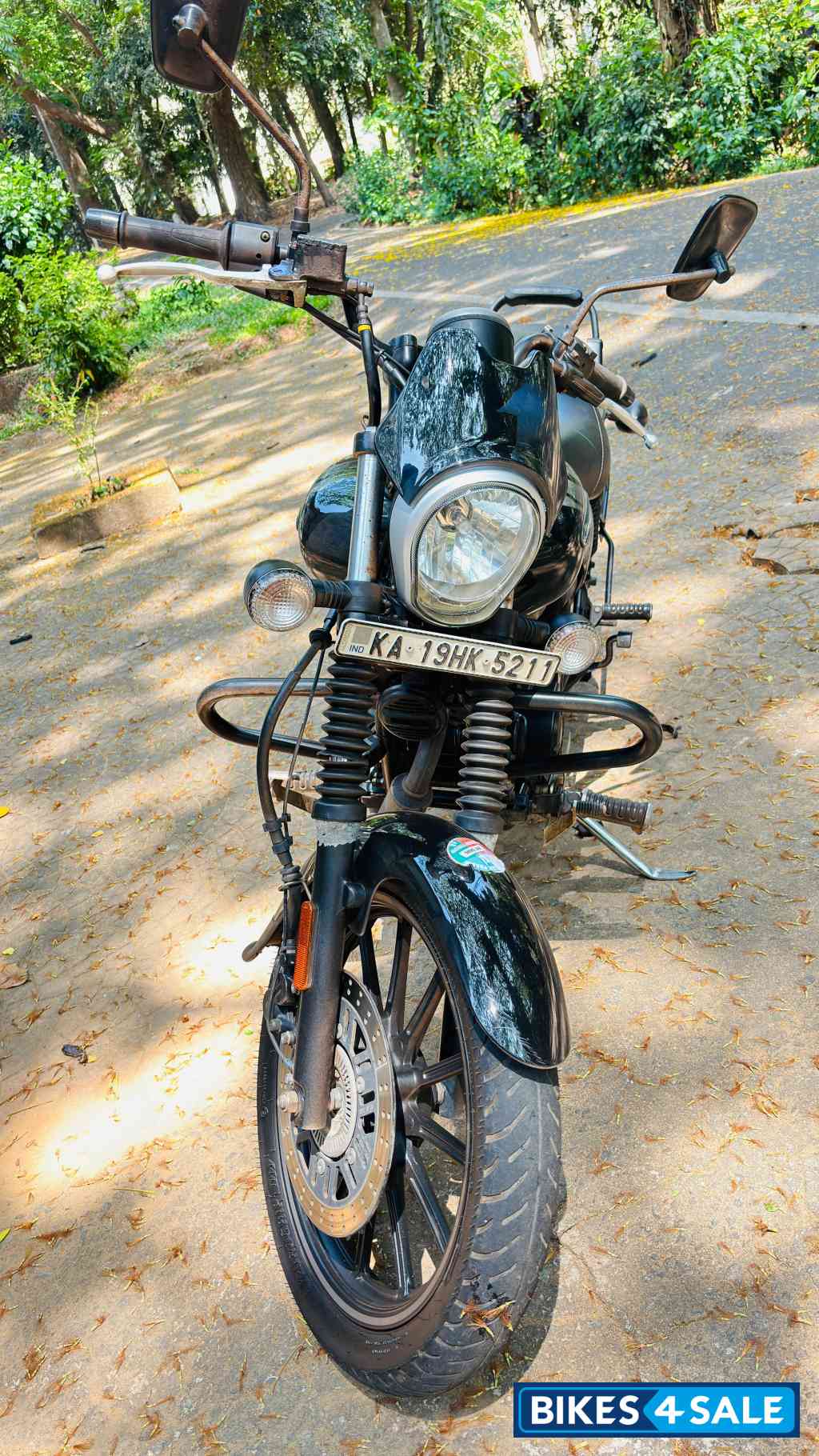 Black Bajaj Avenger Street 160 BS6