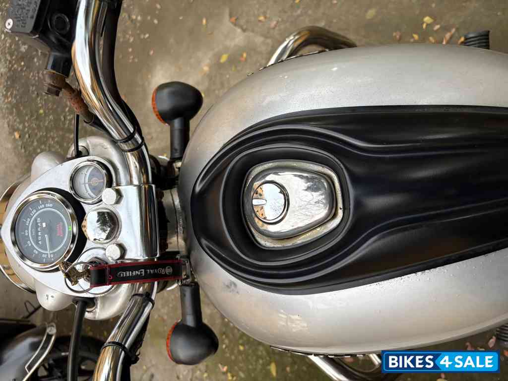 Silver Royal Enfield Bullet Electra Twinspark