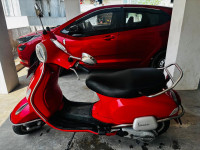 Red Vespa VXL 125