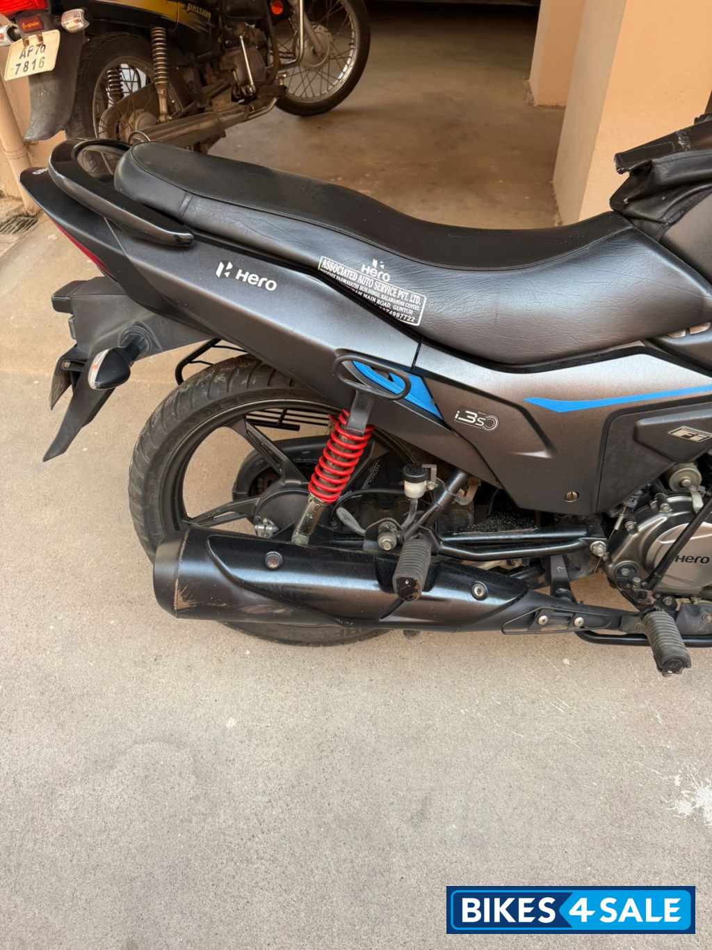 Grey Blue Stripe Hero Glamour Xtec