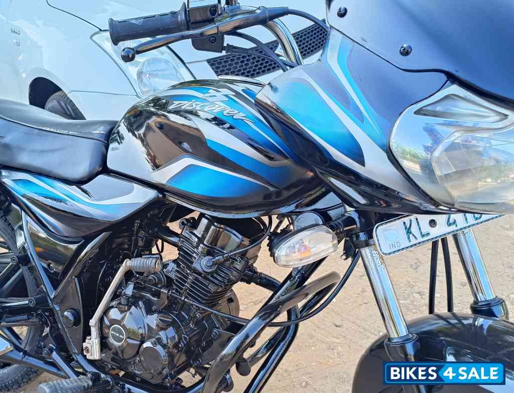 Bajaj Discover 100 DTS-Si Bajaj Discover 100 DTS-Si