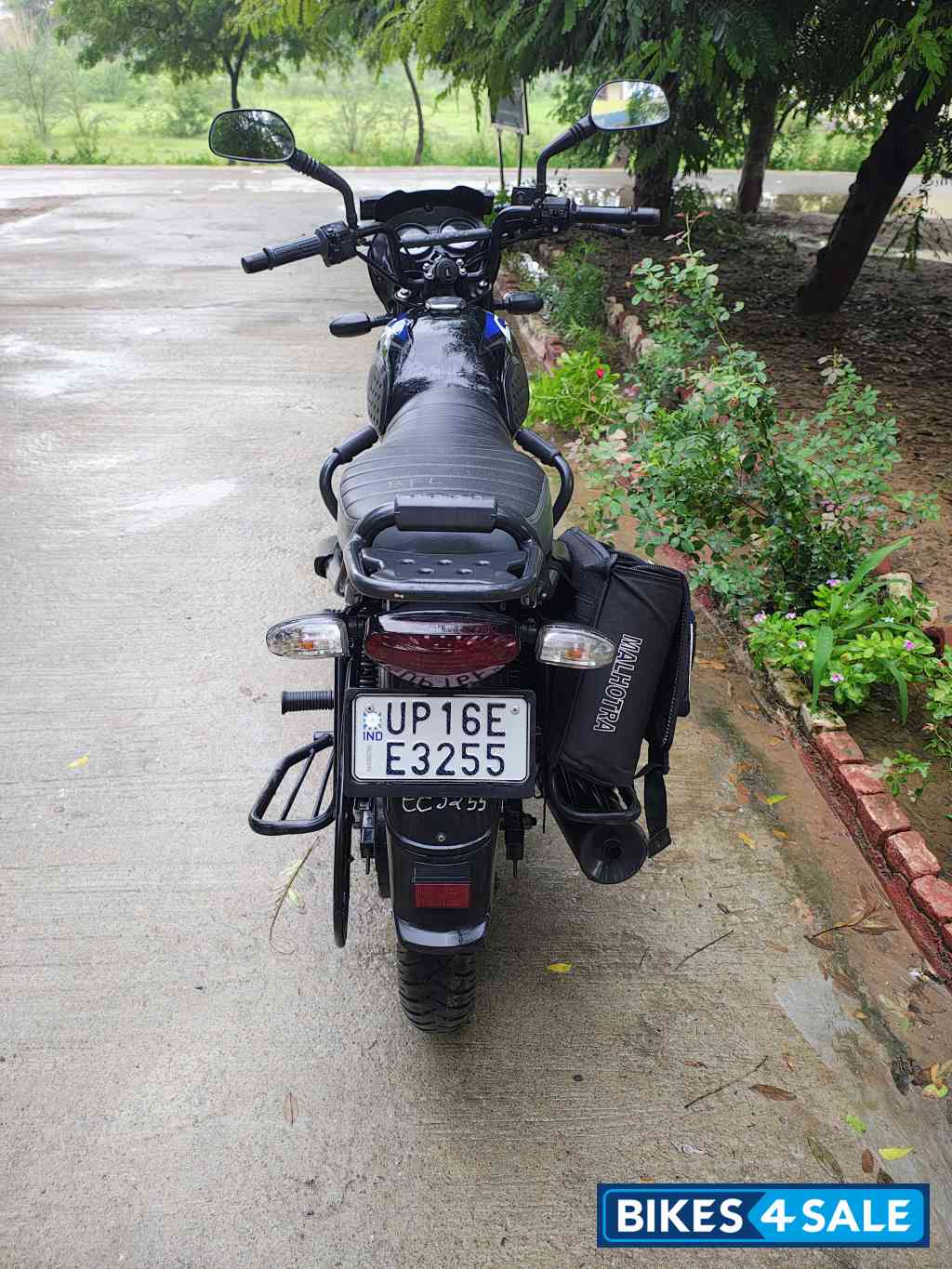 Black And Blue Bajaj CT 125X
