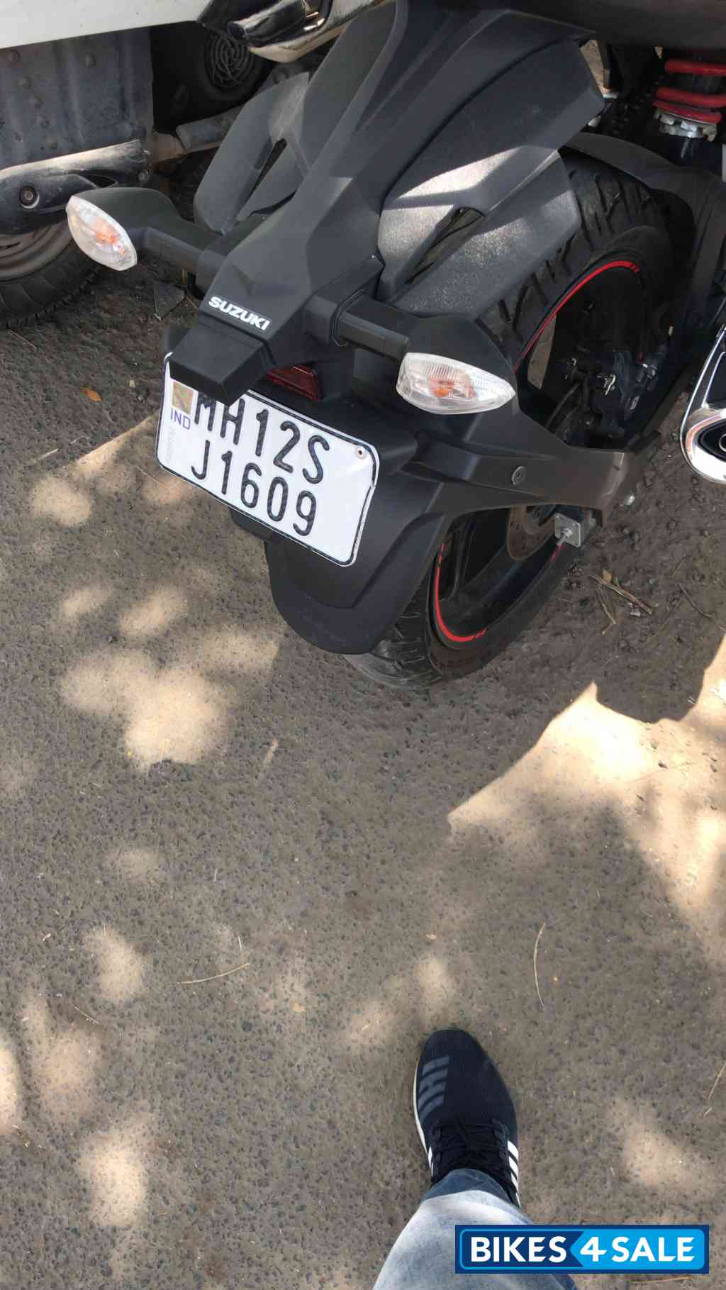 Black Suzuki Gixxer ABS