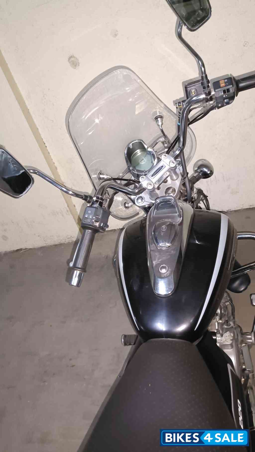 Bajaj Avenger Cruise 220 BS6