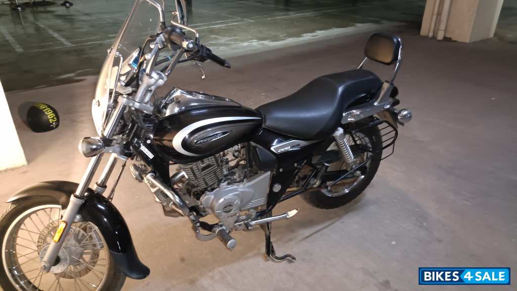 Bajaj Avenger Cruise 220 BS6