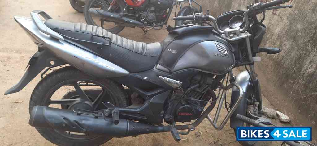 Silver Honda CB Unicorn