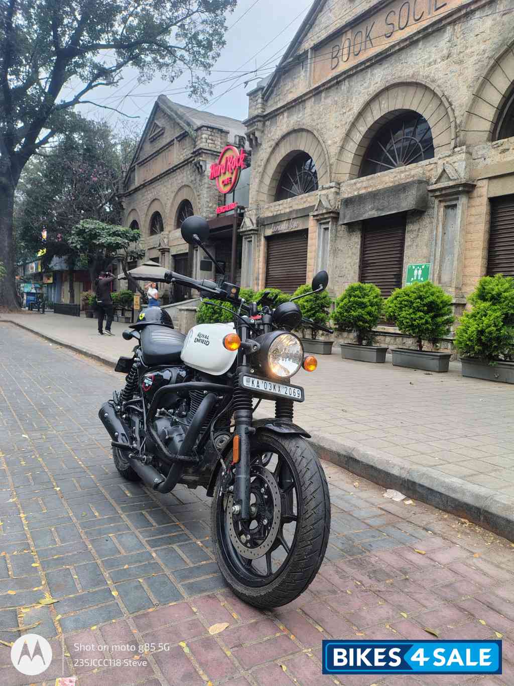 Royal Enfield Hunter 350 Metro