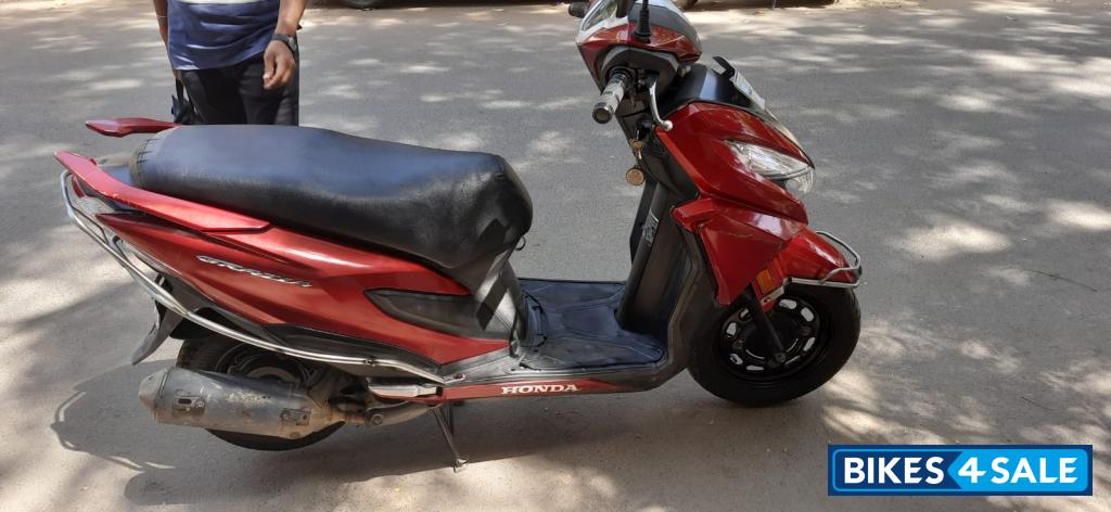 Red Honda Grazia Red Honda Grazia