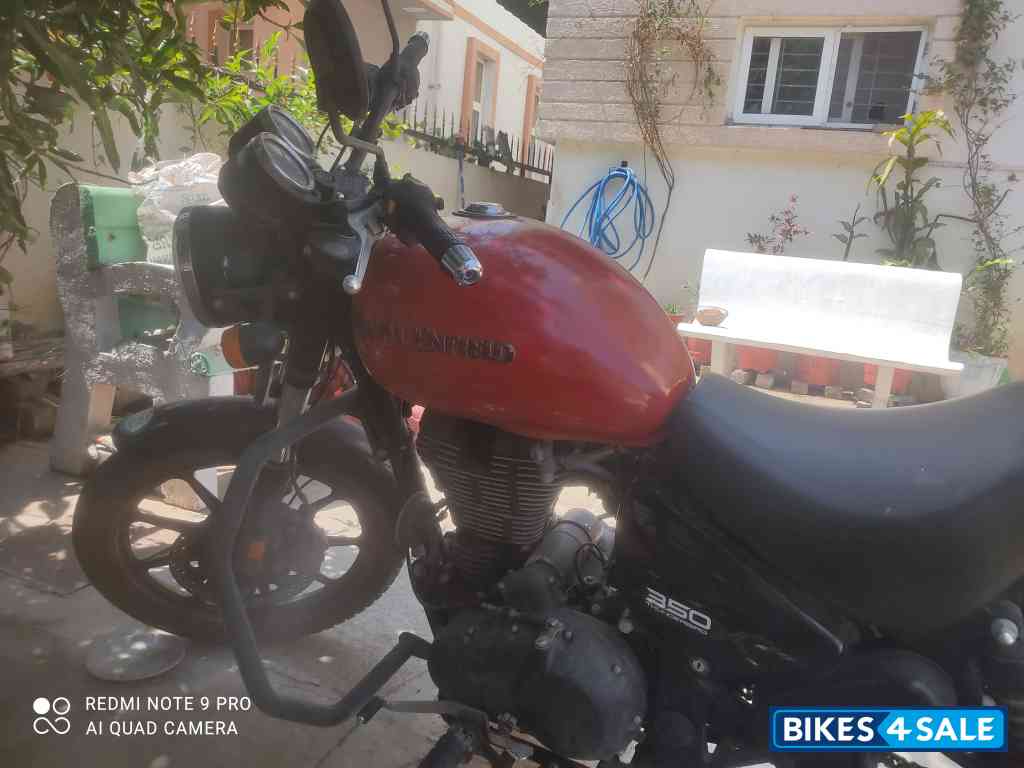 Red Royal Enfield Thunderbird X 350 Red Royal Enfield Thunderbird X 350