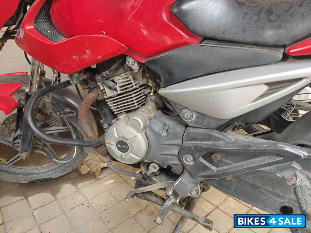 Red Bajaj Pulsar 125