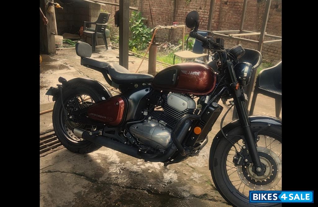 Jawa 42 Bobber Dual Channel ABS