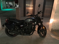 Dapper Grey Royal Enfield Hunter 350 Metro