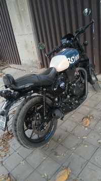 Royal Enfield Hunter 350 Metro