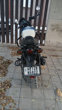 Royal Enfield Hunter 350 Metro