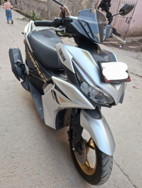 Silver Yamaha Aerox 155 Version S