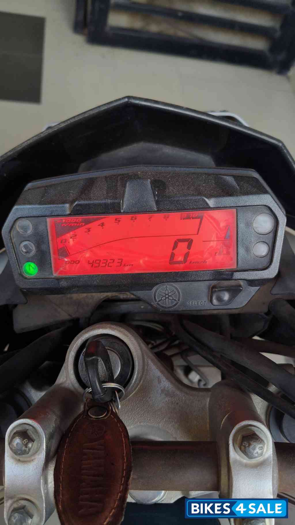 Shark White Yamaha FZ-S