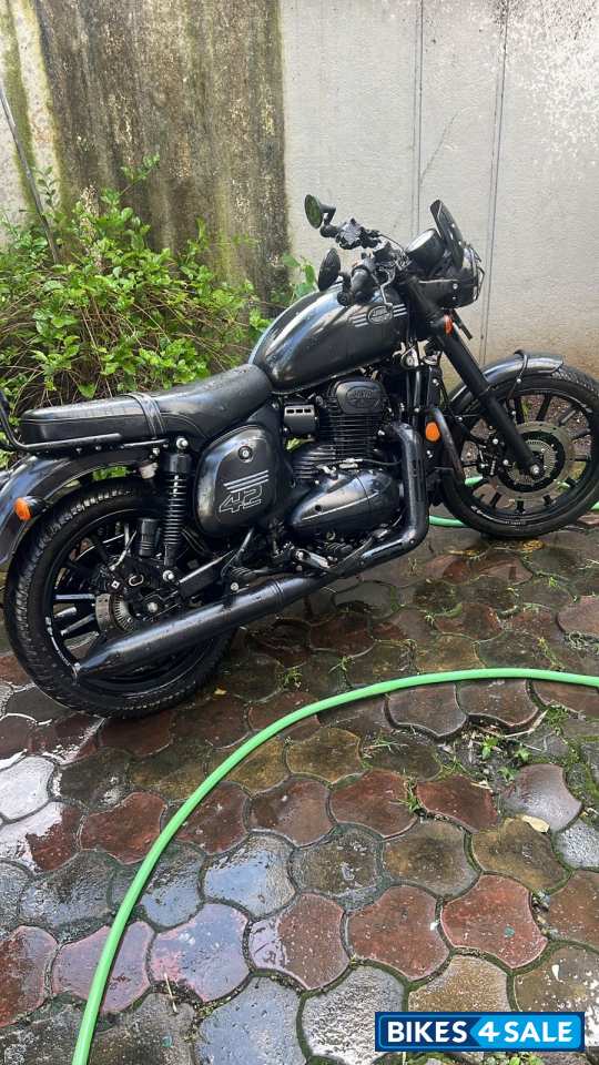 Jawa 42 Dual Channel ABS Cosmic Carbon