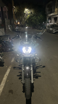 Black Bajaj Avenger Cruise 220 BS6