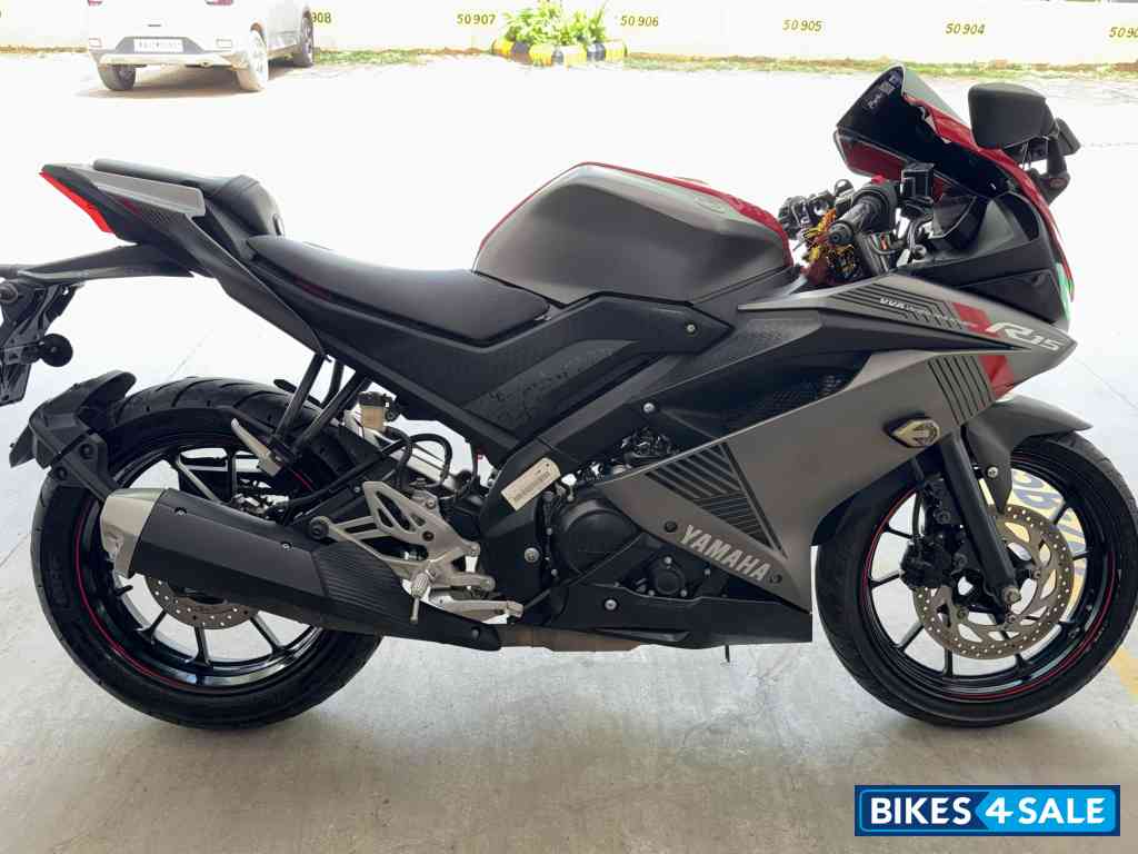 Yamaha YZF R15 V3