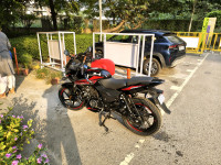 Bajaj Pulsar 220F