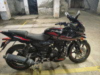 Bajaj Pulsar 220F