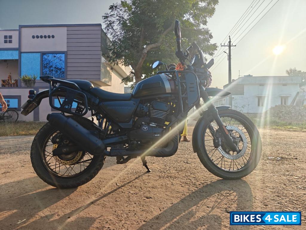 Yezdi Adventure Matte