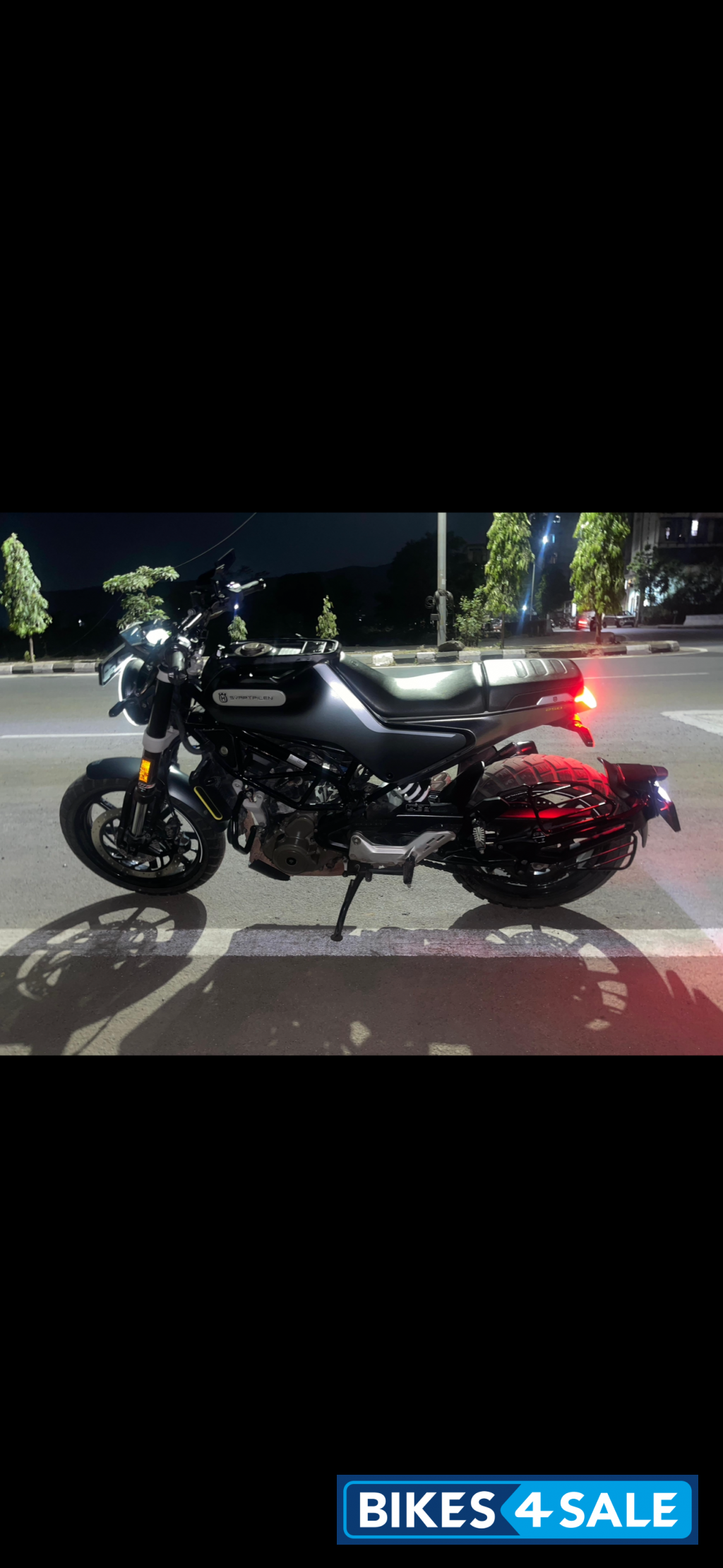 Husqvarna Svartpilen 250