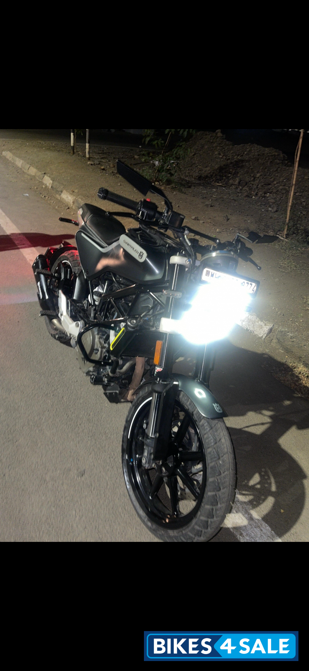 Husqvarna Svartpilen 250