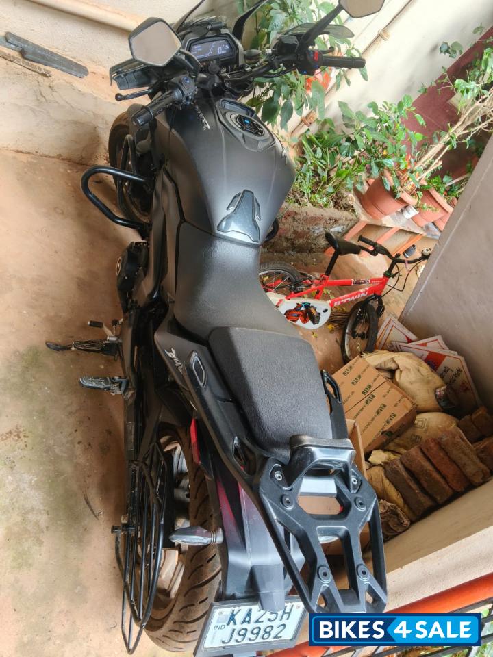 Bajaj Dominar 400