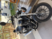 Black Royal Enfield Thunderbird TwinSpark 350