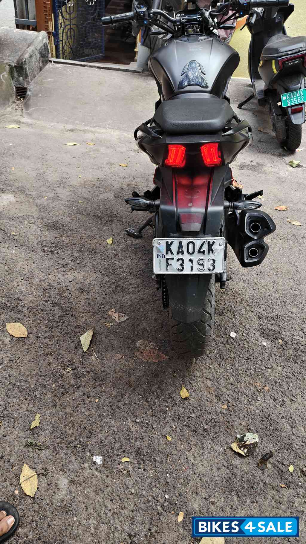 Bajaj Dominar 400 ABS BS6