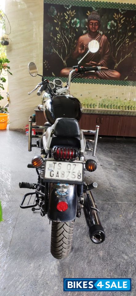 Black Royal Enfield Thunderbird 350 Black Royal Enfield Thunderbird 350