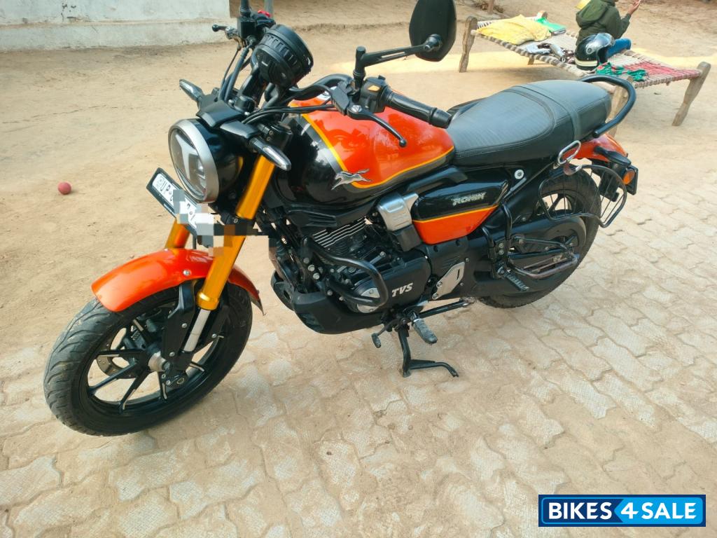 TVS Ronin TD