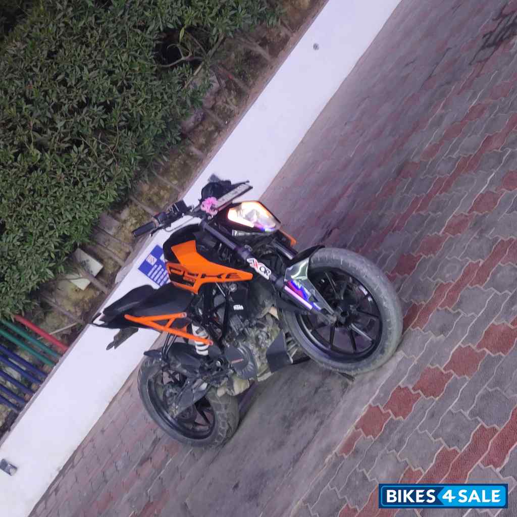 KTM Duke 200 ABS