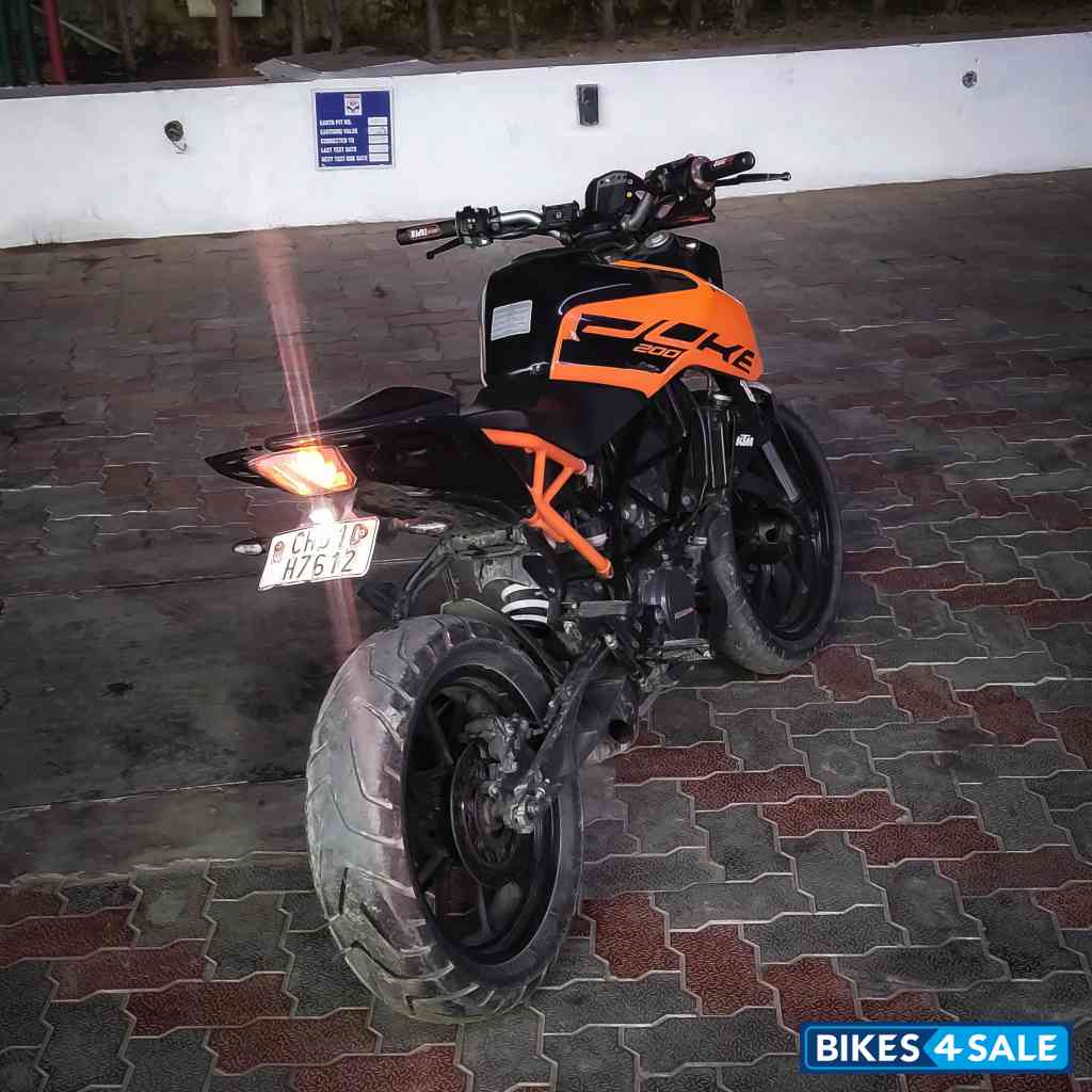 KTM Duke 200 ABS
