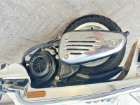 White Vespa VXL 150
