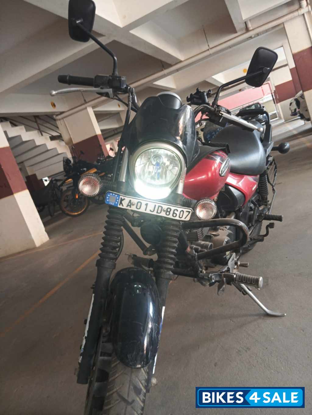 Bajaj Avenger Street 180