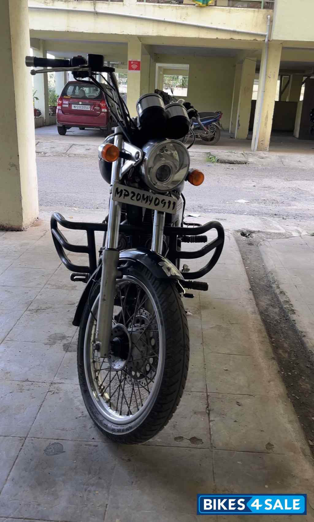 Royal Enfield Thunderbird