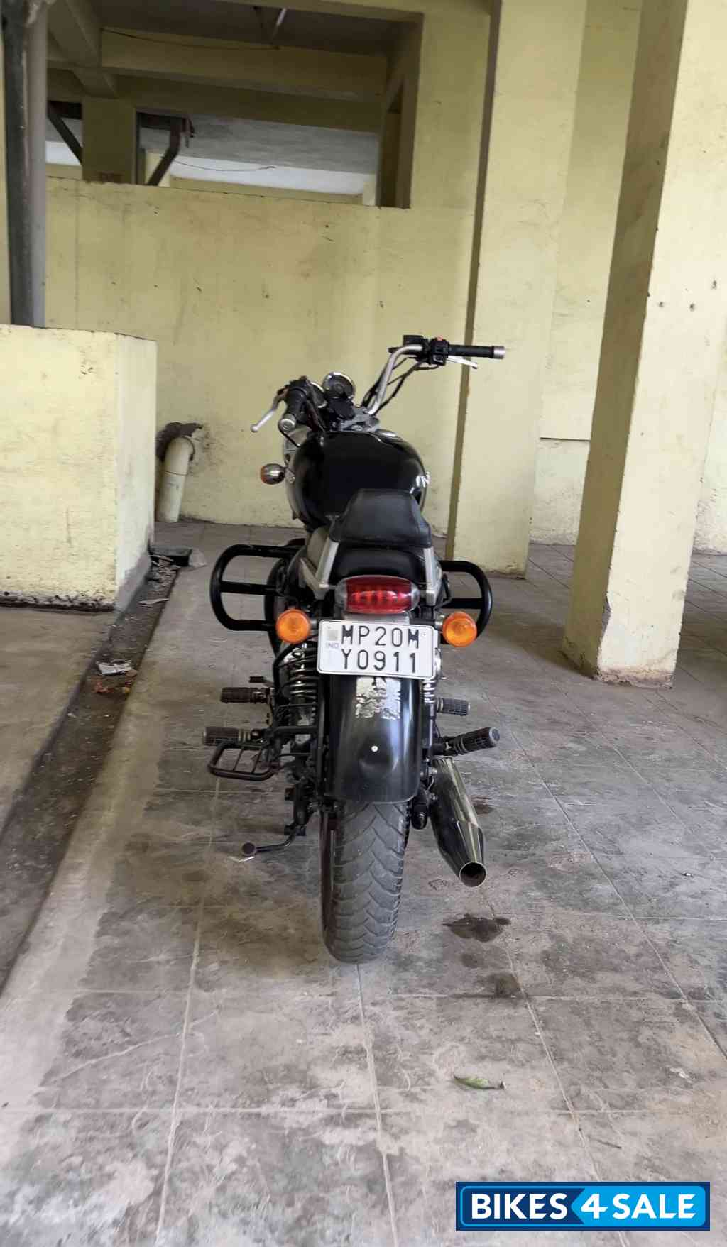 Royal Enfield Thunderbird