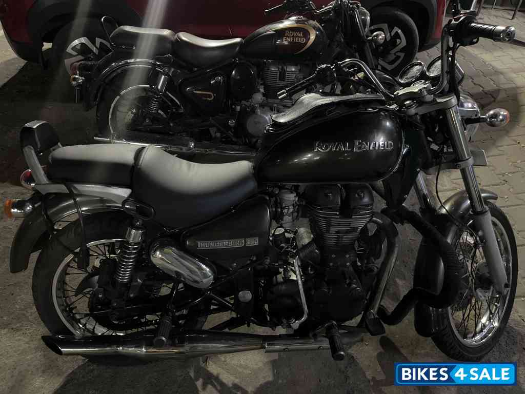 Gray Royal Enfield Thunderbird 350
