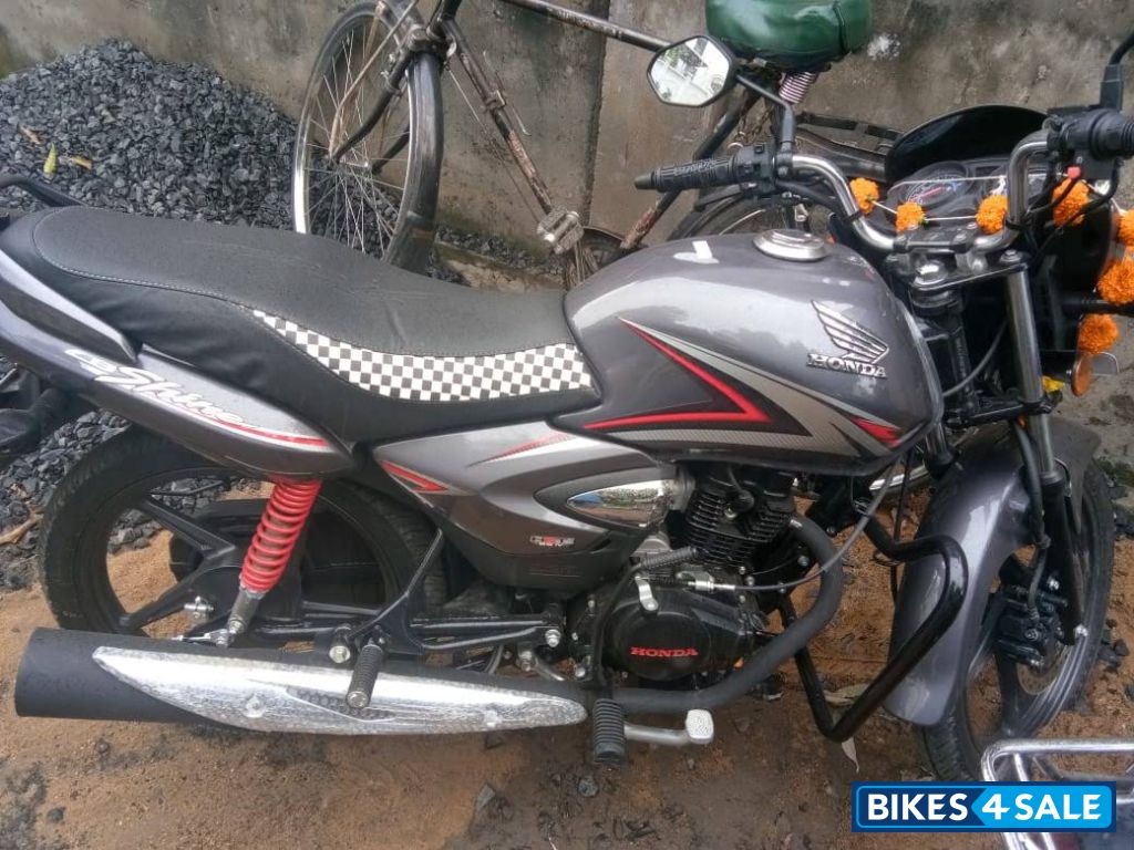 Honda CB Shine