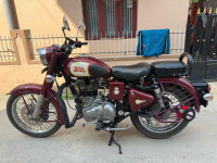 Maroon Royal Enfield Classic 350